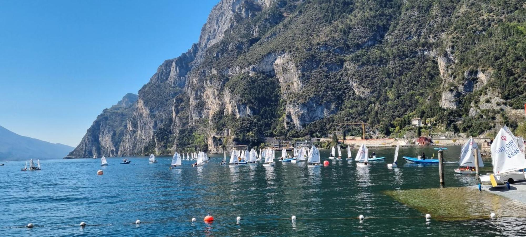 Appartamento Laura Riva del Garda Exterior foto